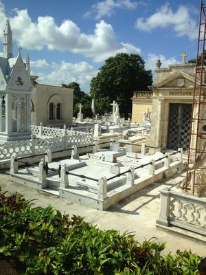 Second stop in Havana:  Cemeteria de Colon or...